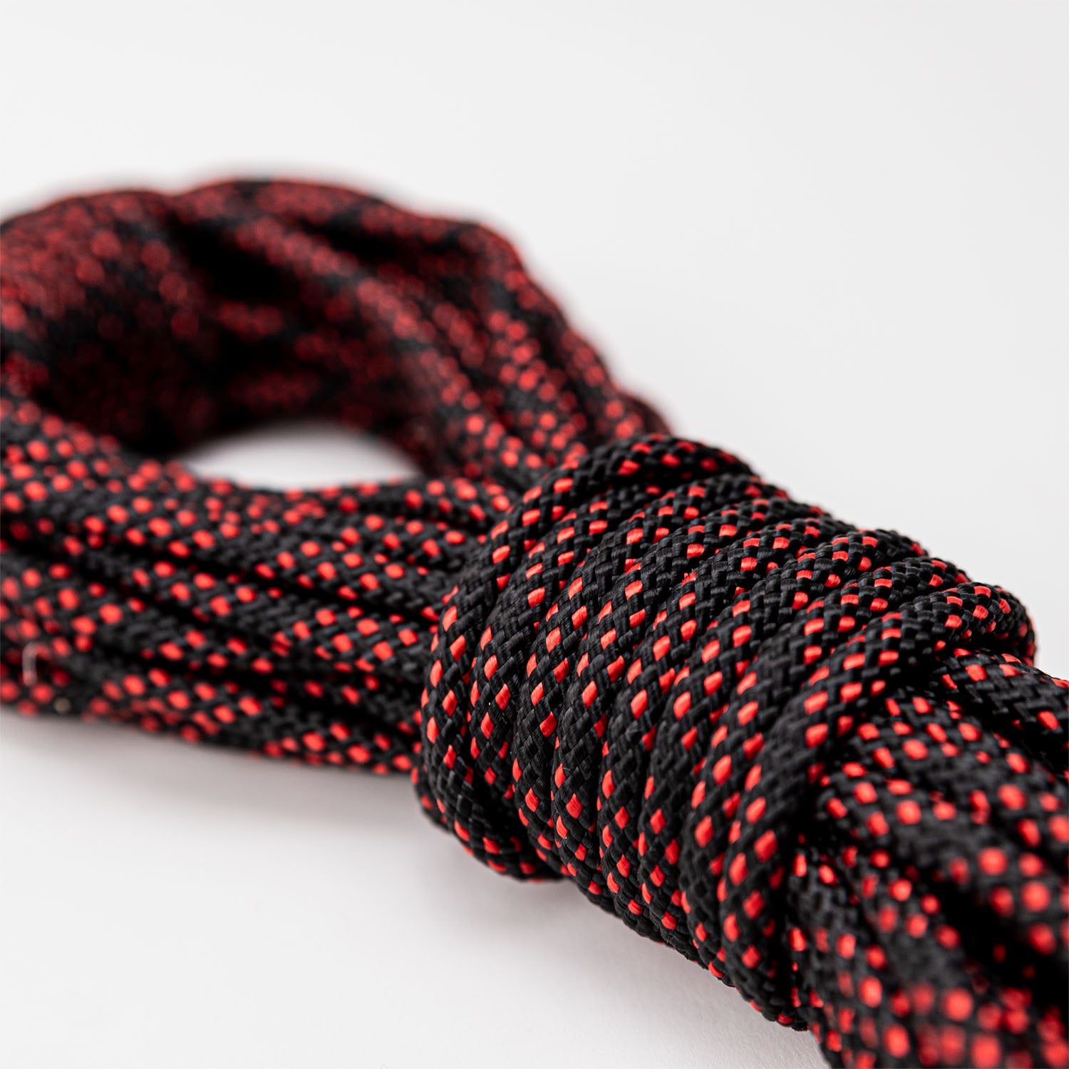 6mm Braided Magnet Fishing Rope with Carabiner | Centurion Magnetics